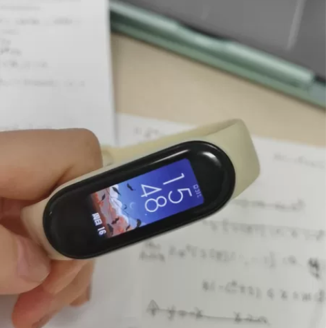 小米手环5手环自用，NFC版，送磁吸充电器...