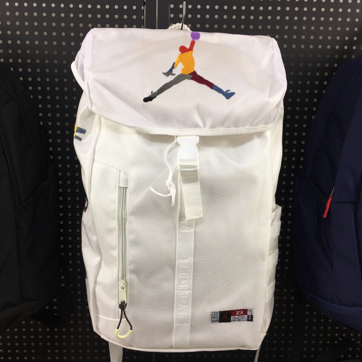 Air Jordan 乔丹字母大logo大...