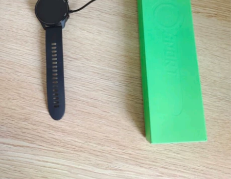 小米手表color运动版黑色，9新以上，一...