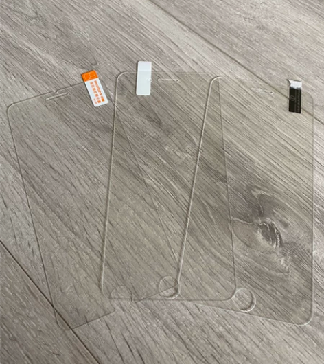 出售闲置iPhone 8plus钢化膜3张...