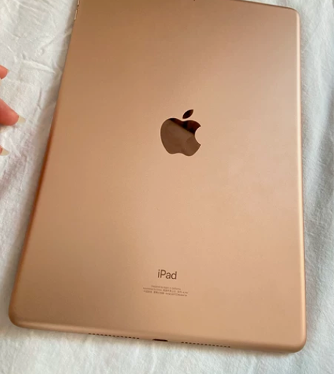 自用ipad7代  基本全新 未怎么使用，...