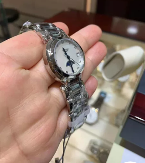 二手的这块已出，需要新的可以香港代购 浪琴...