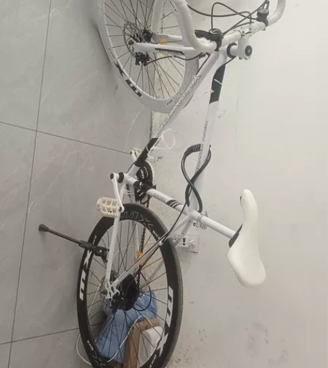 骑过两次，公路自行车赛车，超轻实心胎26寸...