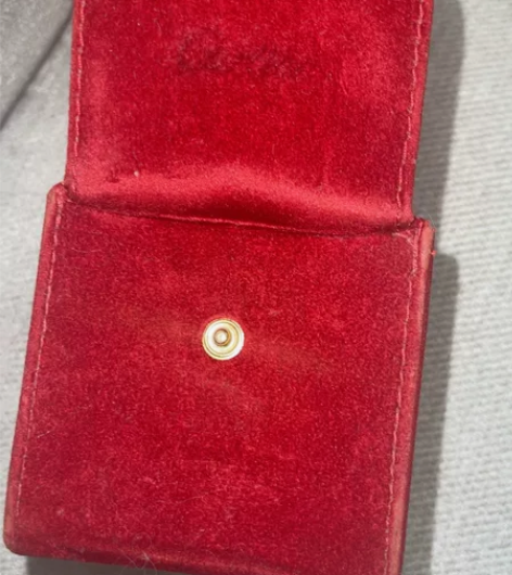 卡地亚Cartier手表旅行麂皮绒布盒，九...