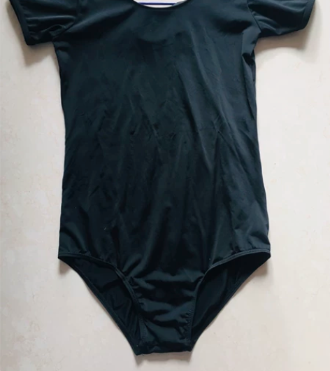 芭蕾娃娃体服+纱裙 黑色 S码 很适合初学...