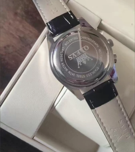 欧利时手表 毫无使用痕迹   198