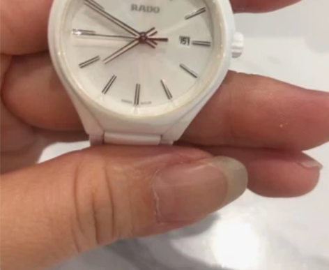 雷达真我系列女士石英手表，带日历，永不磨损...