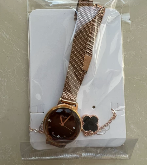女生腕表，全新未戴过，不清楚是什么牌子的，...