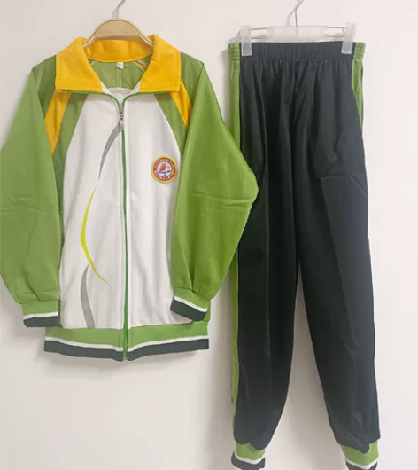 都匀三小校服九五新80码/130码50元一...