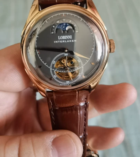 出售闲置手表,9.9成新,罗宾尼品牌机械表...