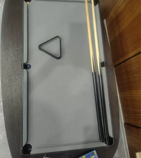 88厘米台球桌，没玩过几次！ 感兴趣的话点...