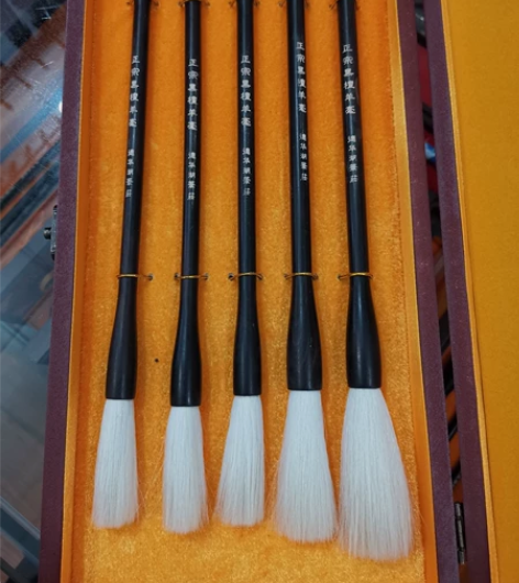正宗黑檀光峰纯羊豪毛笔，笔杆全黑檀木，笔峰...