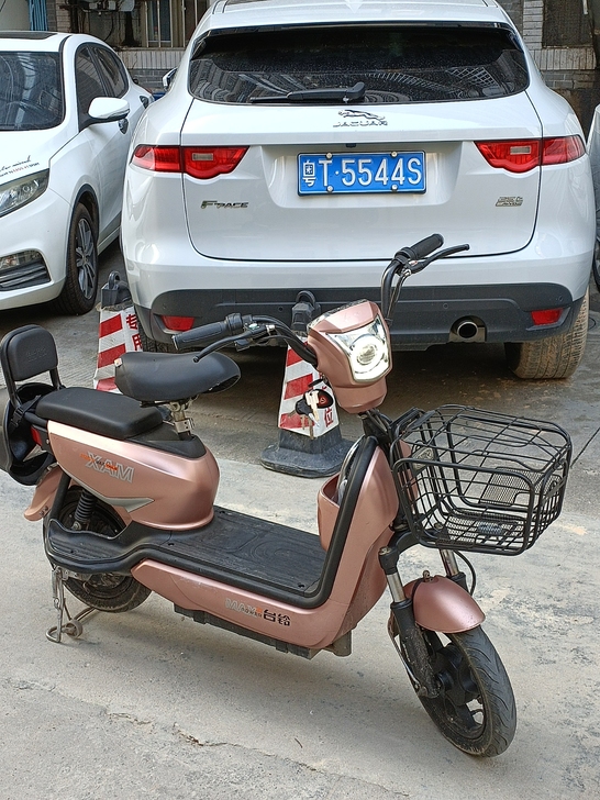 台铃电动车，60v20a，续航40-50，...