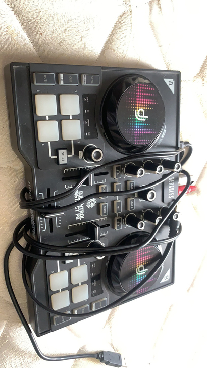 DJControl Instinct P8...