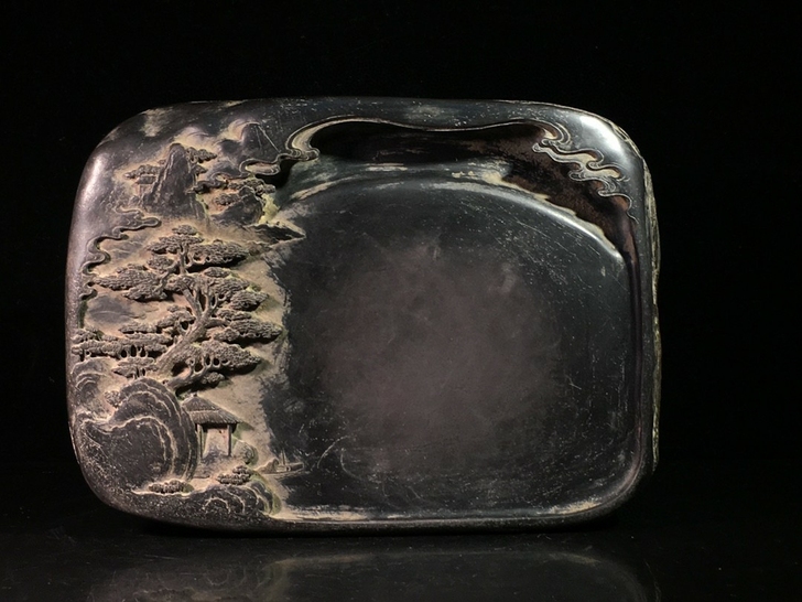 旧藏端石 江南美景 山子摆件端砚，石料墩厚...