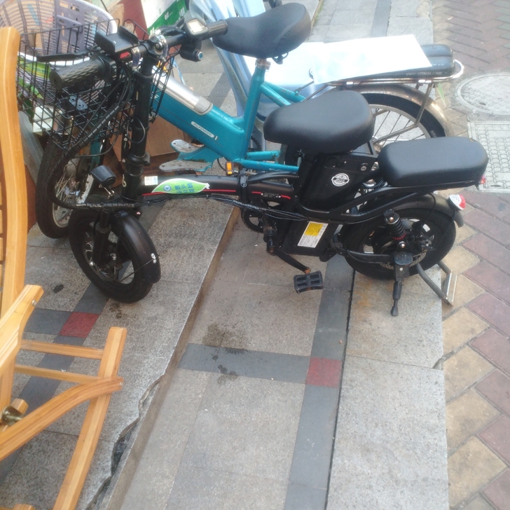 永久折叠电动车，没用三个月，15A电池，九...