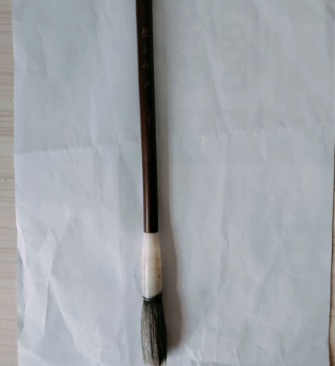 出售二手老毛笔，正宗老湖笔纯羊毫碧玉祥云，...