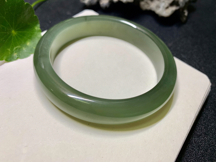和田玉青海料青玉手镯子 湖水色女生镯子 圈...