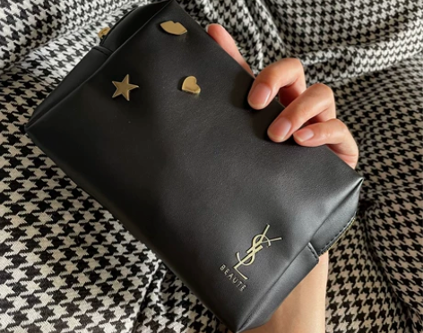 Ysl 圣罗兰铆钉化妆包 全新专柜赠品，谢...