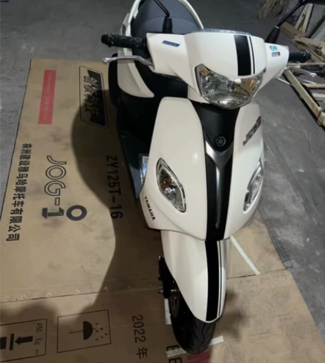雅马哈巧格i125cc，踏板车，外观如图嘎...