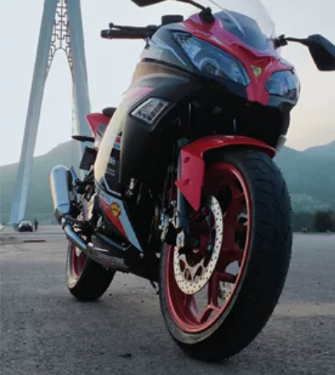 宝雕牌摩托车，2020年7月份的车，太大骑...