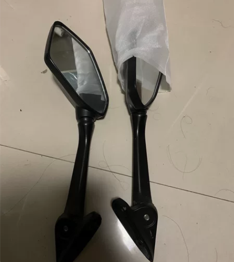全新未使用后视镜 用于小忍者r3 感兴趣的...
