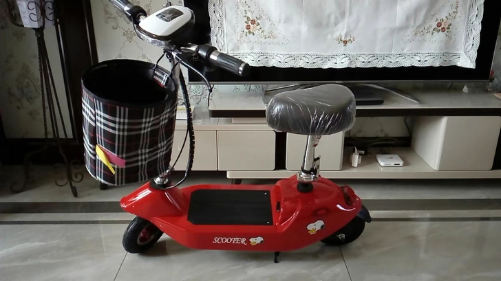 小型电动车，99新，可折叠，只用过3次，因...