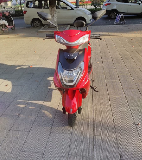 新大洲本田新款电摩，九成新，一年的车子，6...