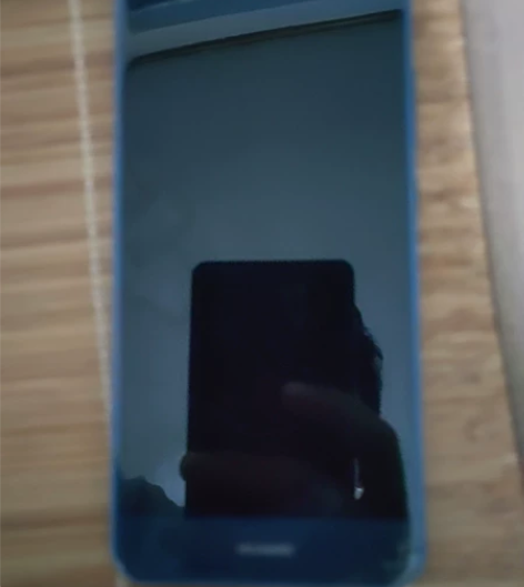 华为nova青春手机，前屏碎了，后屏碎了尾...