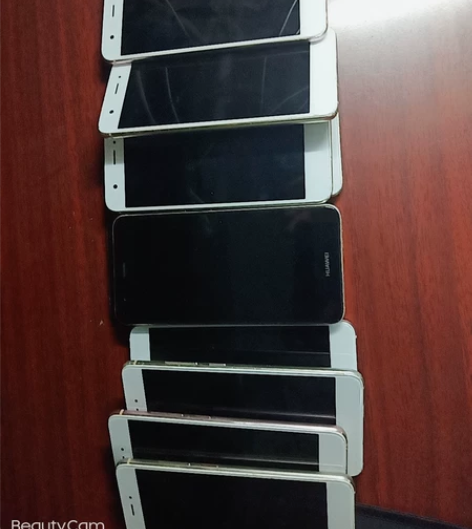 华为nova 4+64，运行流畅，高通处理...