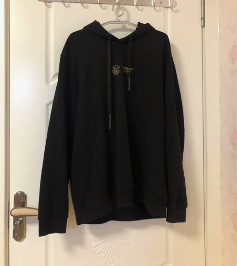 男士马克华菲黑色连帽卫衣 特别阳光的一件卫...