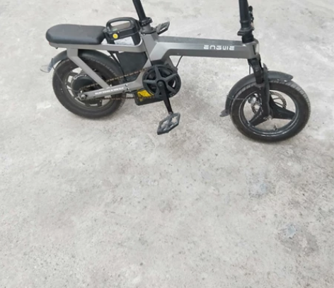 闲置了900块出手 感兴趣的话点“我想要”...