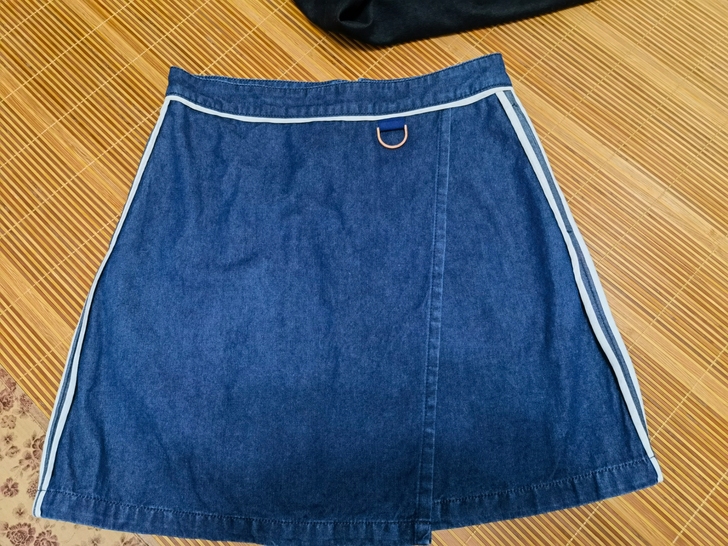 婉甸牛仔短裙，夏款