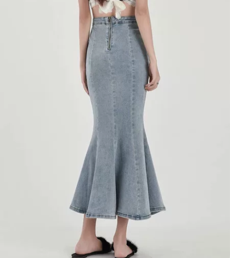 实体店买的 版型很好的鱼尾裙 就穿了一次 ...