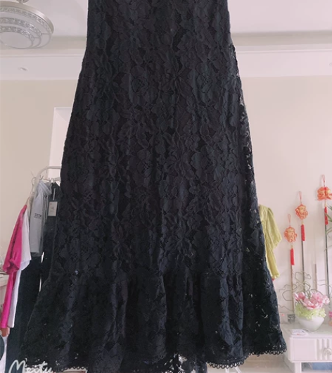 时尚潮流蕾丝高级黑鱼尾裙S码弹力腰头，上身...
