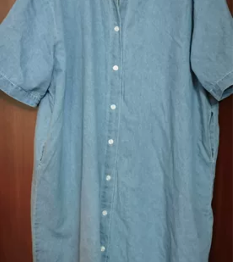 100%纯棉牛仔，两穿可以宽松可以加条腰带...