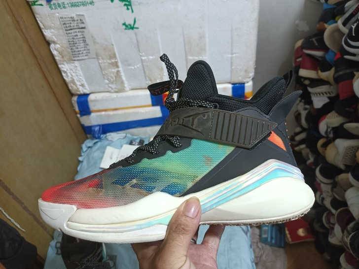 特步，42码正品，成色自定义实物图无破损，...