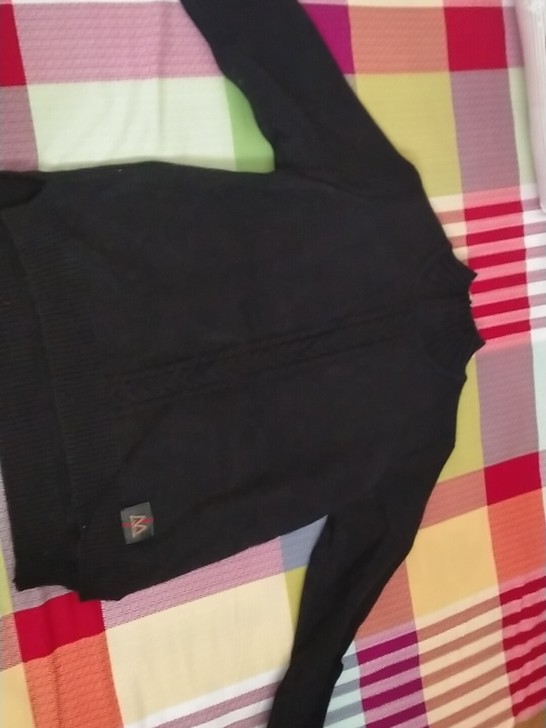 羊绒衫,黑色,适合身材瘦的