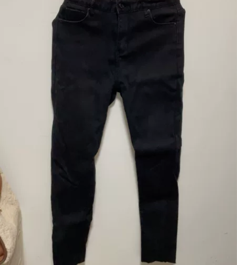 加绒牛仔铅笔裤，没穿过几次，放抽屉里都忘了...