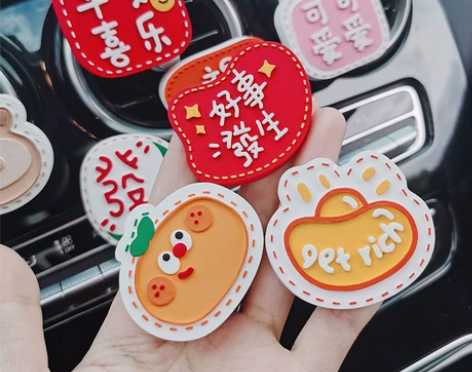 车载香薰车载出风口氛香车上创意装饰品摆件汽...