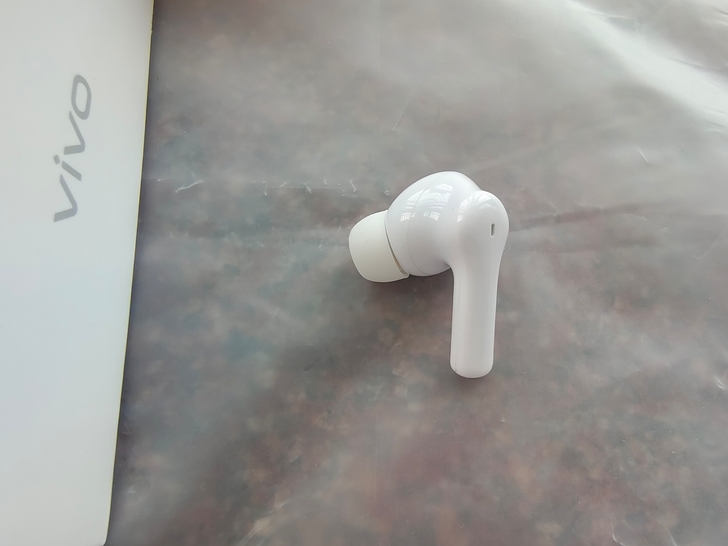 vivo tws2 单左耳 95新以...