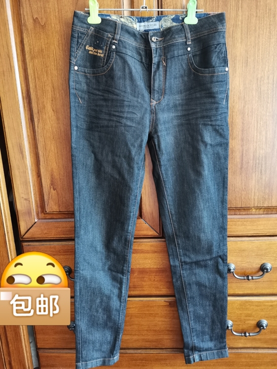 当年非常喜欢的牛仔,版型很好,但是很快就胖...