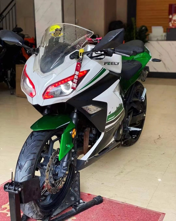 全新公路赛车二手摩托车精品车本田，铃木，雅...