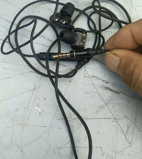 Loncsdon兰士顿低音炮耳机，黑色8成...