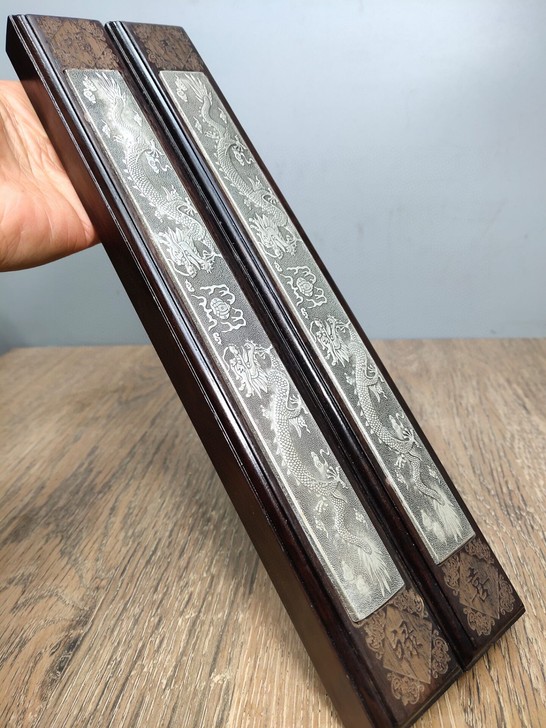 旧藏花梨实木镶嵌银条《双龙戏珠》镇尺一对