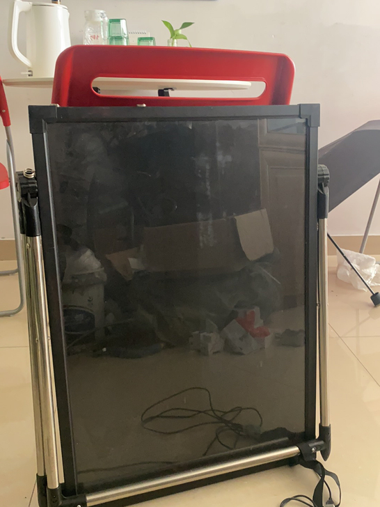 自取10元，发光展示板，玻璃的。