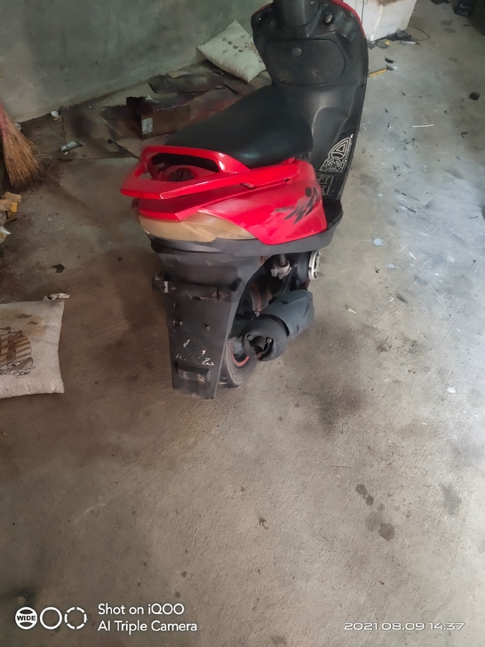 雅马哈车玩100踏板车买菜车摩托车