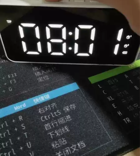 蓝牙数码音箱有四种模式 蓝牙 时钟 闹钟...