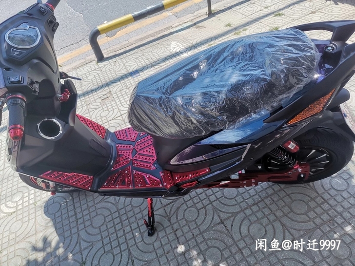 全新战速电摩 144v一体仓 3拉2 光照...