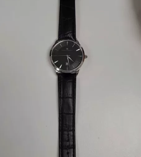 德国海明威石英手表，9.8成新，带过一两次...